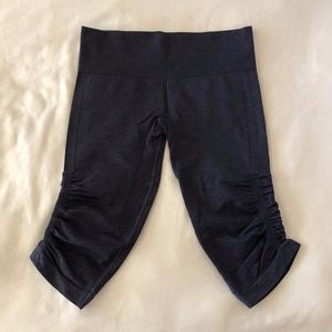 Lululemon In the Flow Crop - Navy - 10
